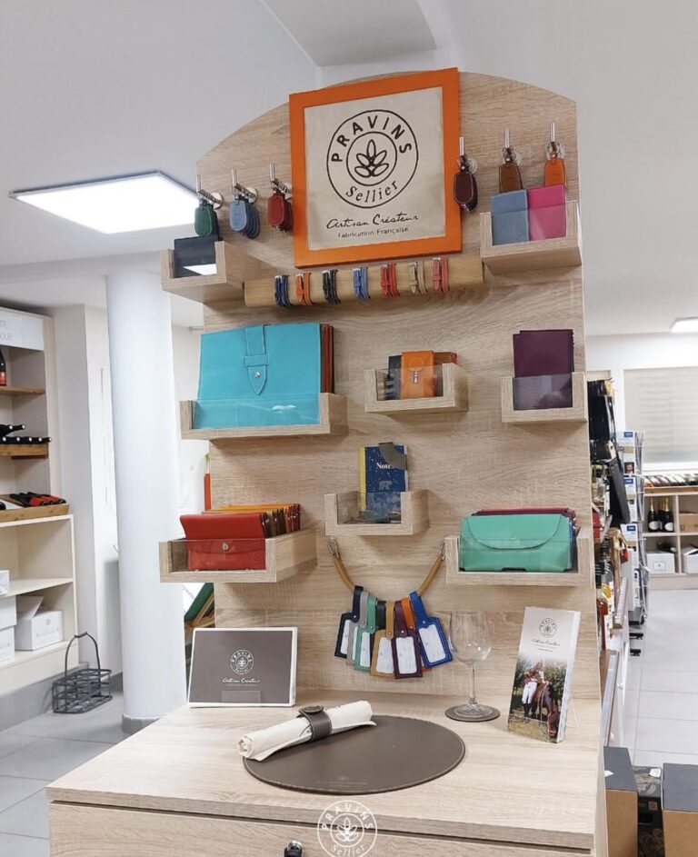 Meuble sur-mesure pour exposition de produit