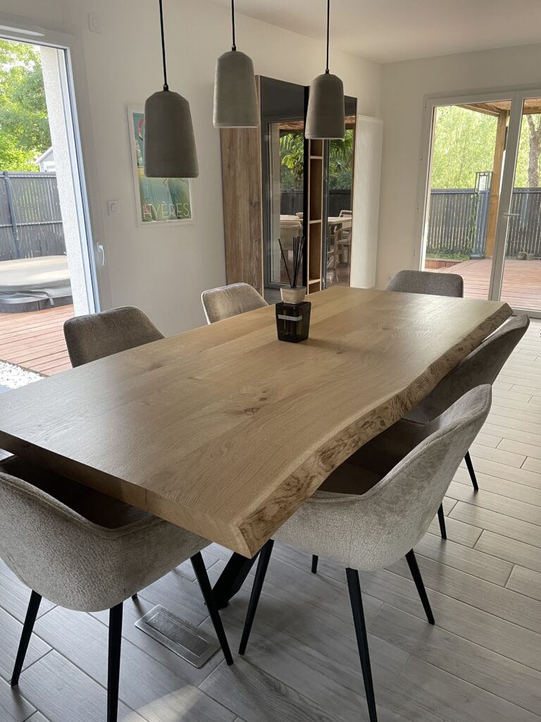Table en chêne massif