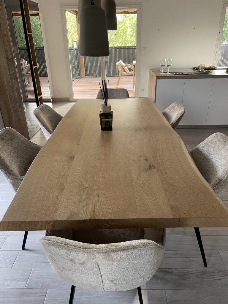 Table en chêne massif