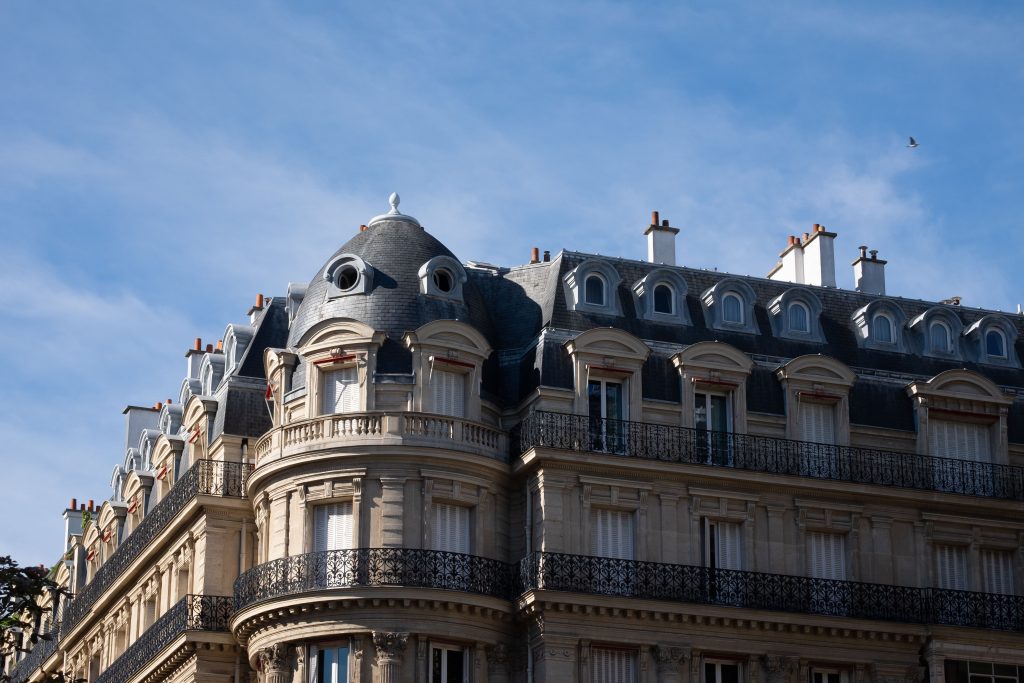 Marché immobilier parisien : vaut-il mieux acheter maintenant ?