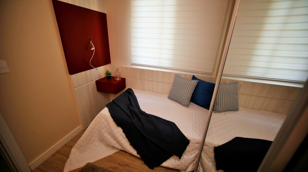 Comment aménager une chambre de 10m2 pour deux adultes ?