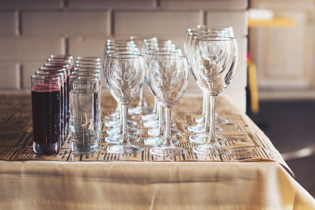 Comment placer les verres sur une table correctement ?