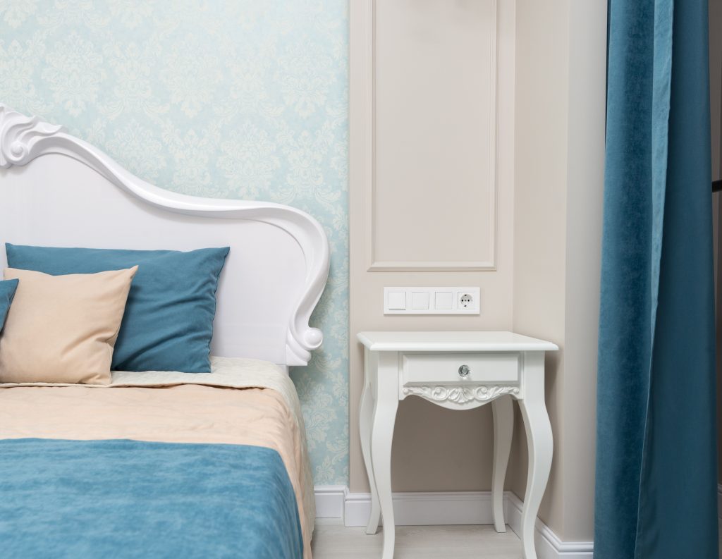 Combien de m2 couvre vraiment un rouleau de papier peint ?